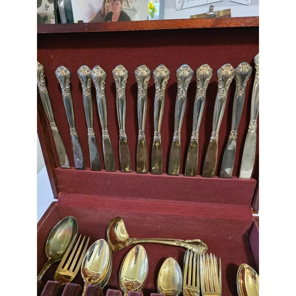 Flatware Dining 52 piece FULL SET,Godinger Gold Plated Set with Wooden Chest.